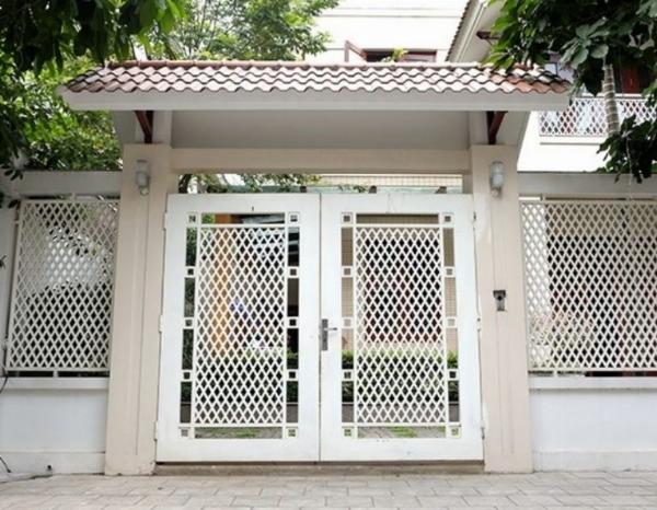 Cửa Sắt Sơn Tĩnh Điện 