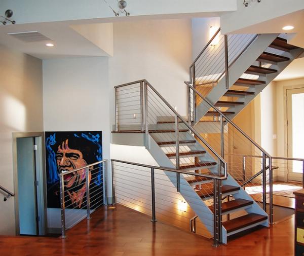 Cầu Thang Inox Hộp Vuông Tay Vịn Tròn 