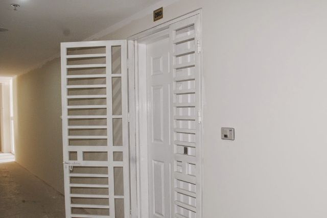 Cửa Sắt Chung Cư 