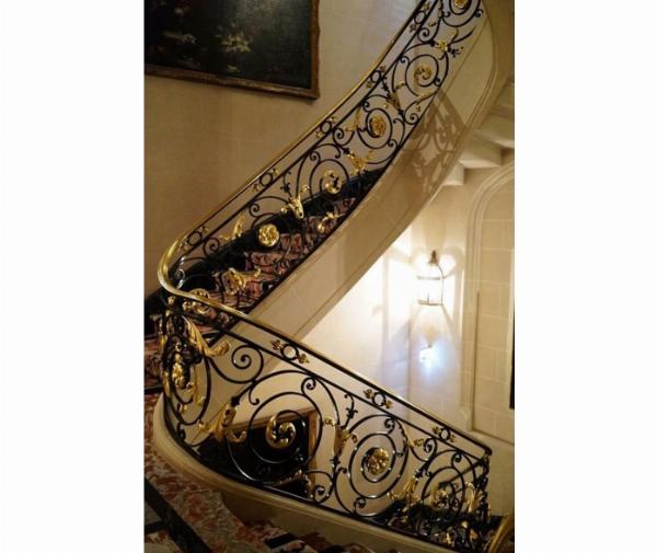 Cầu Thang Sắt Nghệ Thuật Châu Âu MDSCA15 