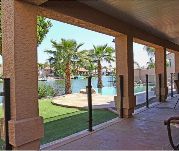 Lan Can Kính Khu Nghỉ Dưỡng Resort 